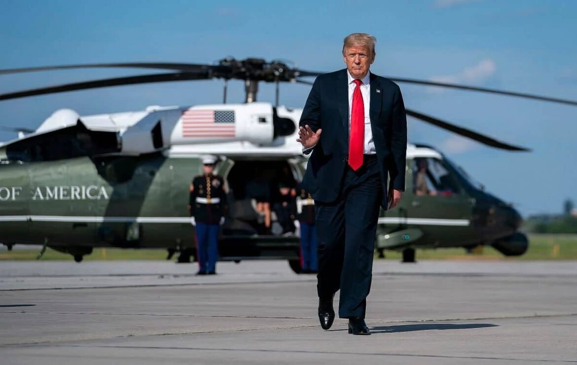 Donald Trump durante declaración sobre video racista viral en redes sociales