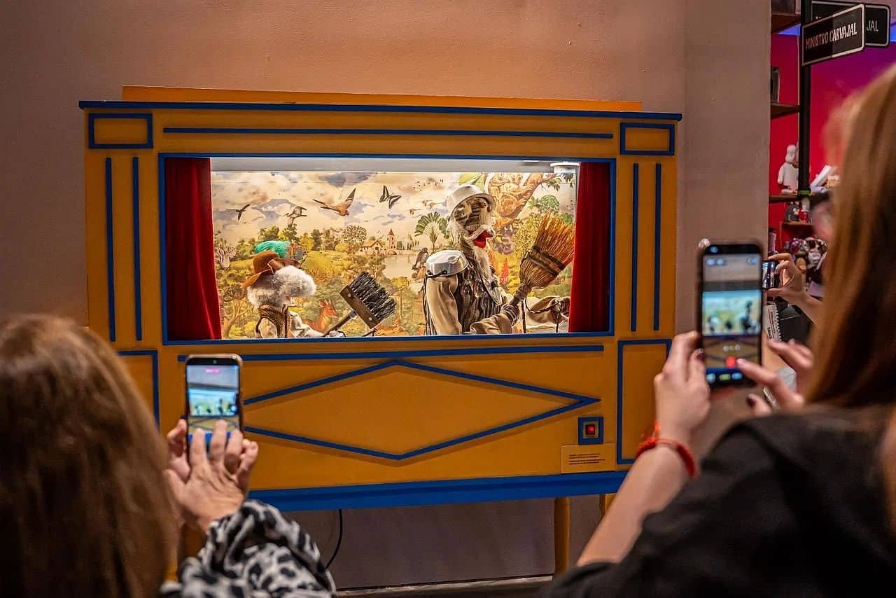 Exposición de 31 Minutos en el CECUT de Tijuana con títeres originales del programa fre2