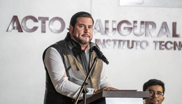 Sendero Seguro Tijuana iluminado en TEC Tomás Aquino