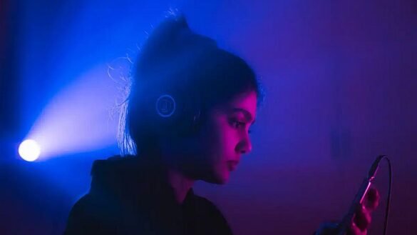 Google lanza MusicLM. La IA generativa musical – RevuTJ