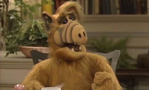 Ryan Reynolds trae al peludo ALF de regreso – RevuTJ