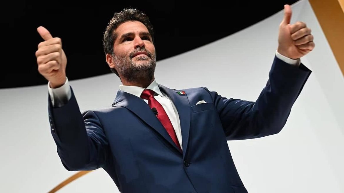 Eduardo Verástegui ataca a Claudia Sheinbaum y desata polémica en redes