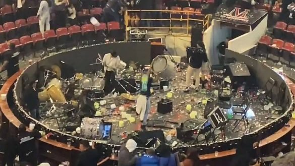 Luis R. Conriquez elimina corridos y enoja a fans