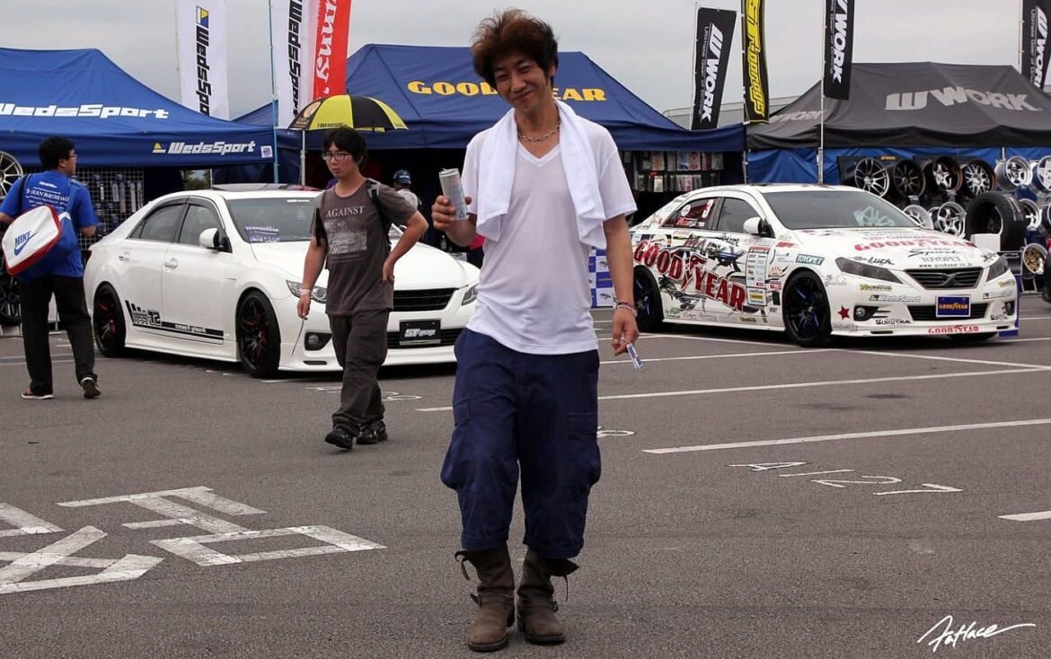 Diseño Kei Miura Rocket Bunny en auto deportivo