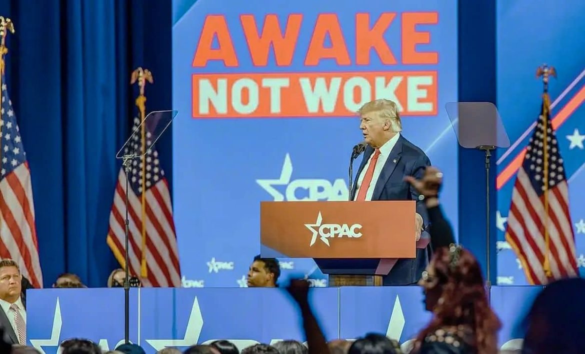 Trump niega salud trans California lo demanda ya