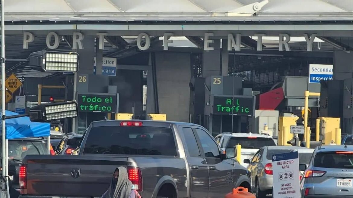 Pausa en cruces fronterizos Tijuana San Diego