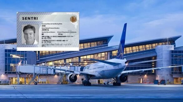 Viajeros mexicanos mostrando su tarjeta SENTRI en control de seguridad TSA.