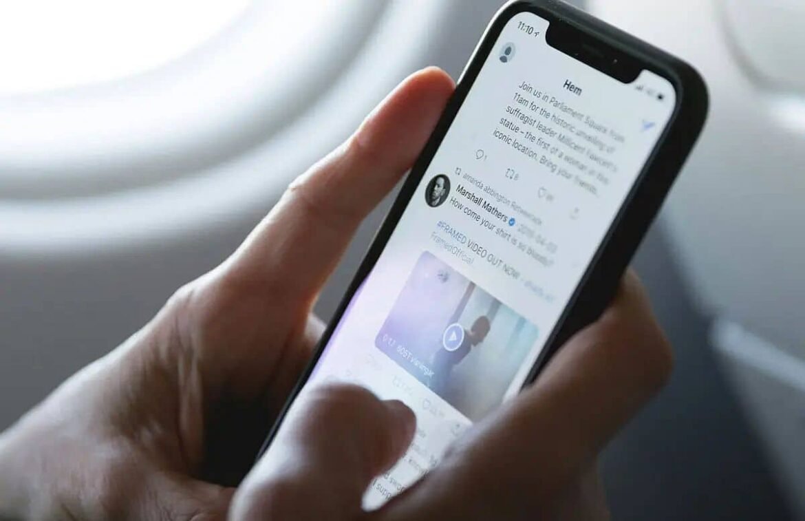 Interfaz de X Chat mostrando conversaciones cifradas