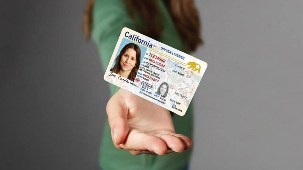 Ejemplo de licencia de conducir REAL ID oficial